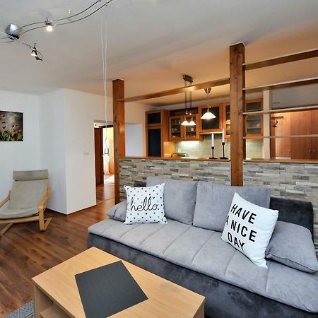 Apartman Zara เวลคี สลาวโคว์ ภายนอก รูปภาพ