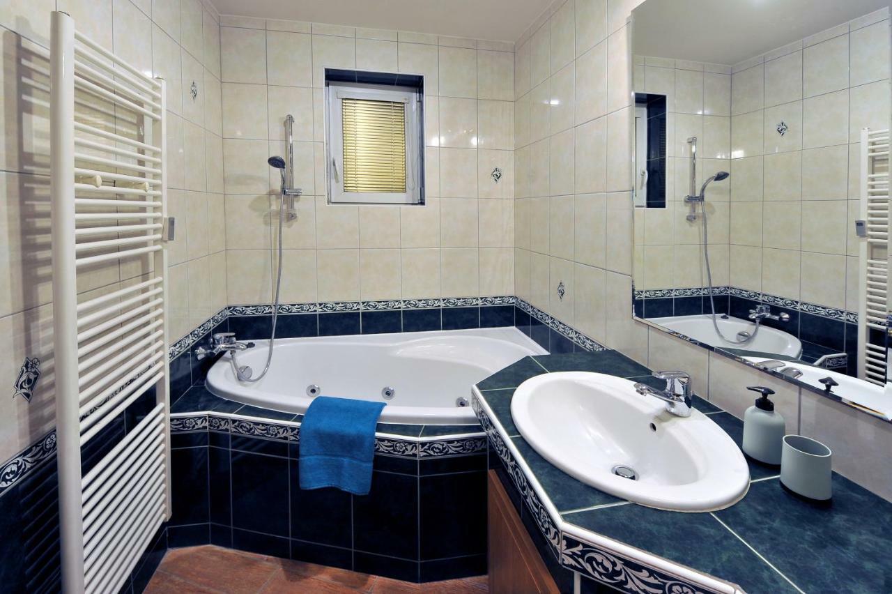 Apartman Zara เวลคี สลาวโคว์ ภายนอก รูปภาพ
