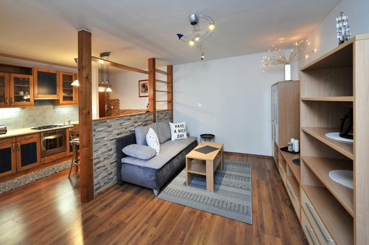 Apartman Zara เวลคี สลาวโคว์ ภายนอก รูปภาพ